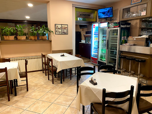 Naziv tvrtke je Bistro Mitnica