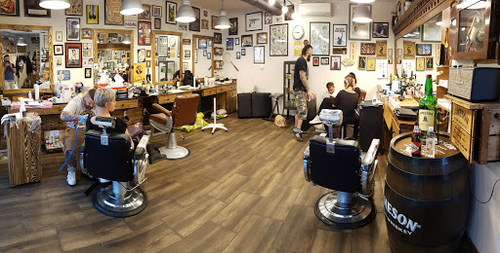 Naziv tvrtke je Fulir barbershop