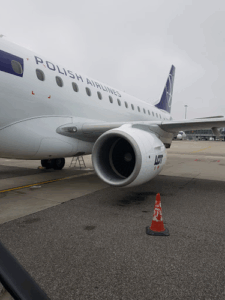 Naziv tvrtke je Lot Polish Airlines