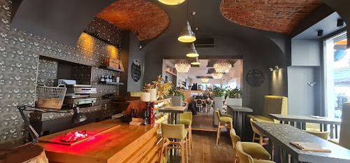 Oranž Bistro & Wine Bar