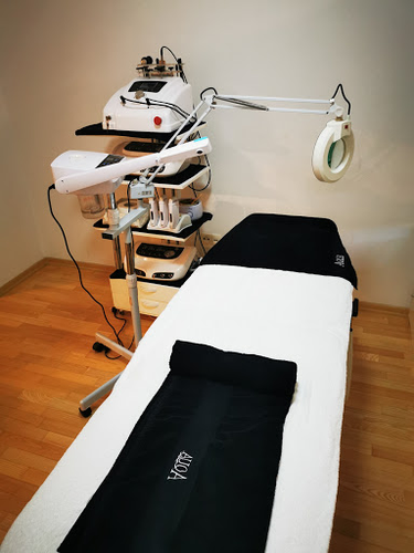 Salon Aqua